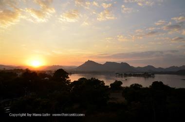 02 Hotel_Laxmi_Vilas_Palace,_Udaipur_DSC4272_b_H600